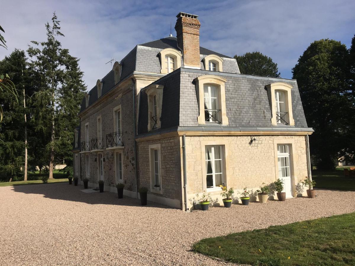 Le Manoir Du Ribardon Neuvy-au-Houlme Exterior foto